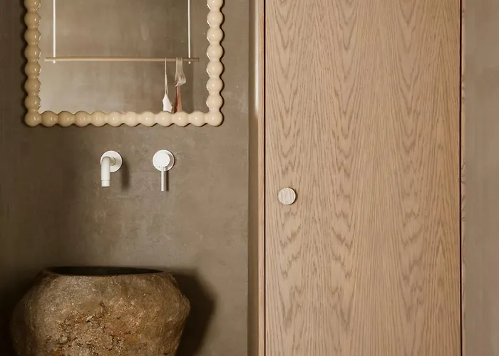 Thoe Naxos - Indoor Jacuzzi Aparthotel *