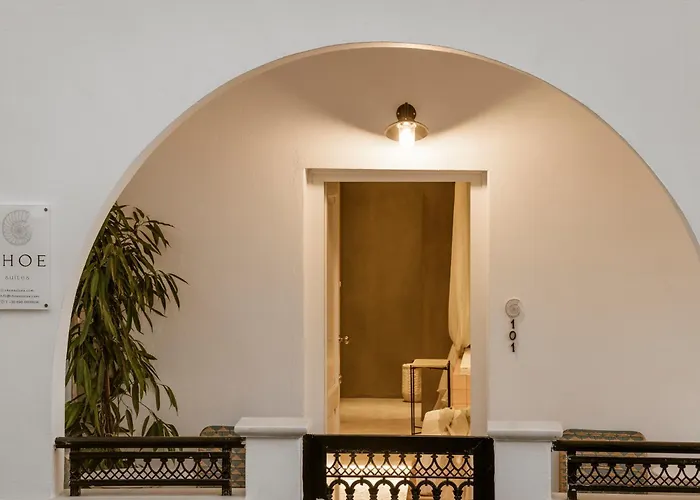 Thoe Naxos - Indoor Jacuzzi Aparthotel