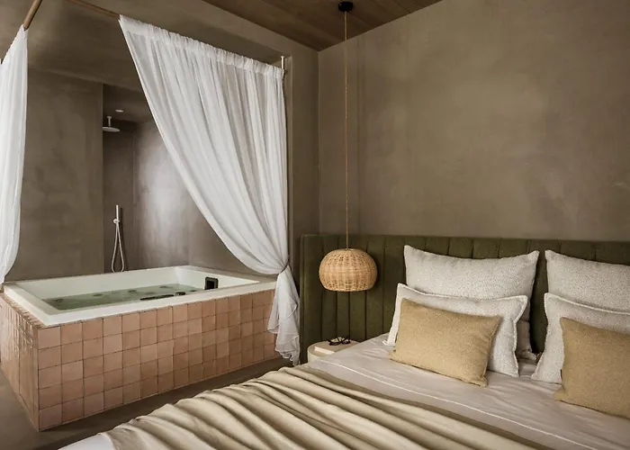 Thoe Naxos - Indoor Jacuzzi Naxos City